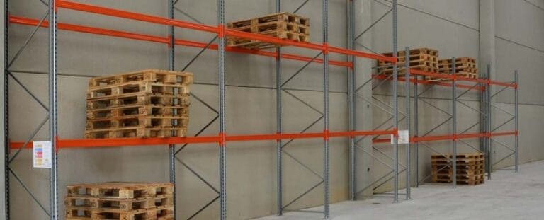 Read more about the article Wooden Pallets for Start-ups: How to Pack and Ship Your Goods